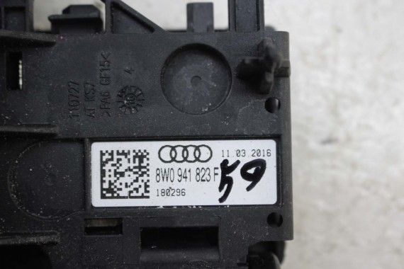 AUDI A4 A5 SKRZYNKA BEZPIECZNIKÓW 8W0941823F OBUDOWA 8W0 941 823 F ROZDZIELACZ PRADAWY PRĄDU 8W 8W0941823 8W0941823F 8W0941823F