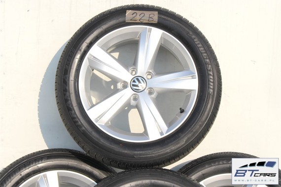 VW THE BEETLE FELGI 17 cali OPONY LATO KOŁA felga 5C0601025AA 7J*17H2 ET43  opona Bridgestone Turanza ER300 215/55/17 94V 5C