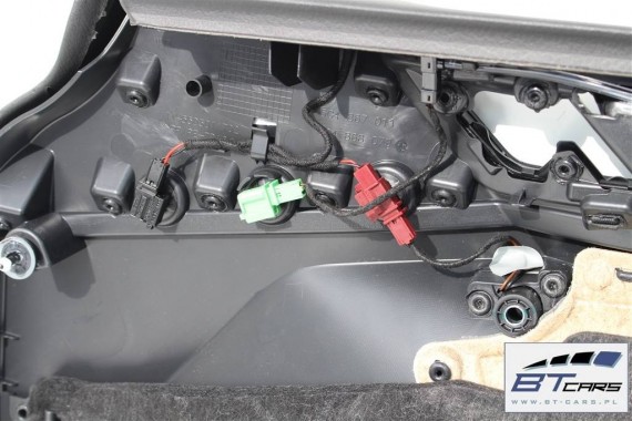 VW GOLF 7 VII GTi FOTELE KOMPLET FOTELI siedzeń siedzenia fotel tapicerka 5G 5G0 skóra alcantara czarny czerwony 5 drzwi 5G4