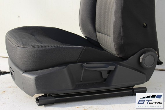 VW GOLF 7 VII FOTELE KOMPLET FOTELI siedzeń siedzenia fotel tapicerka 5G 5G4 welur kolor czarny 5G0