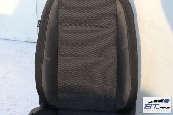 VW GOLF VI 6 FOTELE KOMPLET FOTELI siedzeń siedzenia fotel tapicerka 5K 5K9 welur kolor czarny