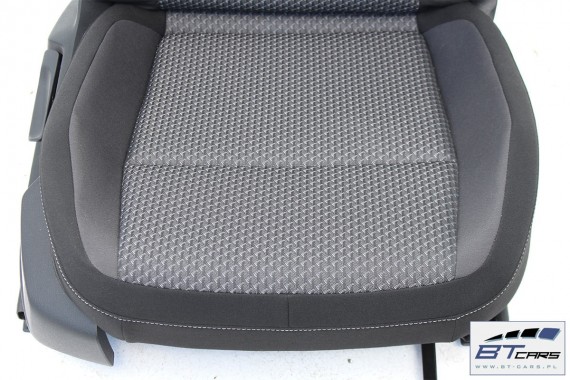 VW PASSAT B8 KOMBI FOTELE KOMPLET FOTELI siedzeń siedzenia tapicerka avant welur kolor czarno - niebieski 3G 3G9