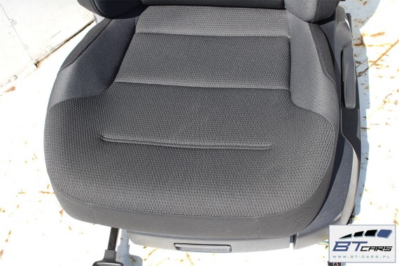 VW GOLF 7 VII KOMBI FOTELE KOMPLET FOTELI siedzeń siedzenia tapicerka 5G 5G0 5G9 welur  w kolorze czarnym VARIANT