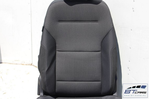 VW GOLF 7 VII KOMBI FOTELE KOMPLET FOTELI siedzeń siedzenia tapicerka 5G 5G0 5G9 welur  w kolorze czarnym VARIANT