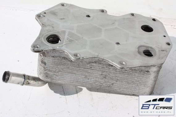 AUDI A8 Q7 CHLODNICA OLEJU SILNIKA 057117021P 057 117 021 P 057117021P 057117021P 057117021P 057117021P 057117021P 057117021P