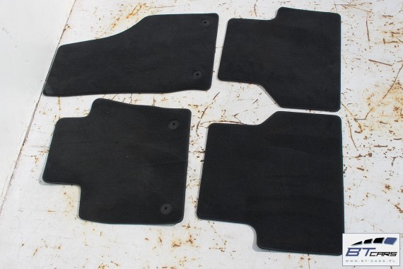 AUDI Q3 DYWANIKI WYCIERACZKI PODŁOGI 8U1863691 8U0864450 8U0863723 8U1863691 8U1863714 8U1863691C 8U1863713 8U1863714 8U1863691