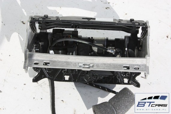 AUDI A8 MECHANIZM WINDA MONITORA EKRANU 4H0857273C 4H0 857 273 C 4H0857273D 4H0 857 273 D 4H d4 2010-2018