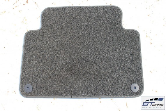 AUDI Q7 DYWANIKI WYCIERACZKI PODŁOGI 4L1863691 4L1 863 691 Kolor: M22 - CZARNY/ZIELEŃ BORNEO 4L 4L1863691 4L1863691 4L1863691