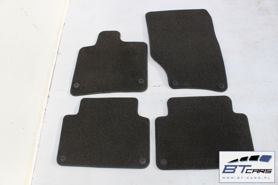 AUDI Q7 DYWANIKI WYCIERACZKI PODŁOGI 4L1863691 4L1 863 691 Kolor: M22 - CZARNY/ZIELEŃ BORNEO 4L 4L1863691 4L1863691 4L1863691