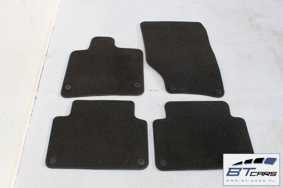 AUDI Q7 DYWANIKI WYCIERACZKI PODŁOGI 4L1863691 4L1 863 691 Kolor: M22 - CZARNY/ZIELEŃ BORNEO 4L 4L1863691 4L1863691 4L1863691