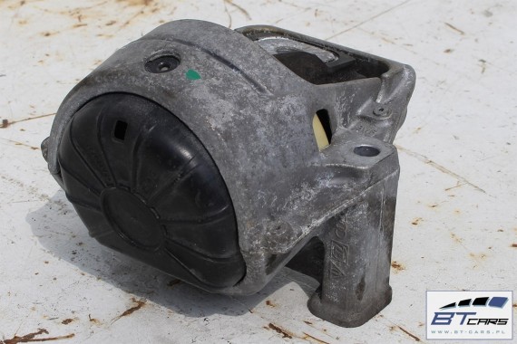 AUDI A4 A5 Q5 ŁAPA PODUSZKA SILNIKA 8K0199381JP 8K0199381JN 8K0199381 8K0199381 8K0199381JP 8K0199381JN 8K0199381JP 8K0199381JN