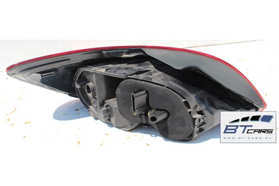 VW SCIROCCO KOMPLETNY TYŁ ZDERZAK tylny + KLAPA BAGAŻNIKA LAMPY lampa 1K8 Kolor LC9X głęboka czerń 1K8827025 1K8945095 1K8945096